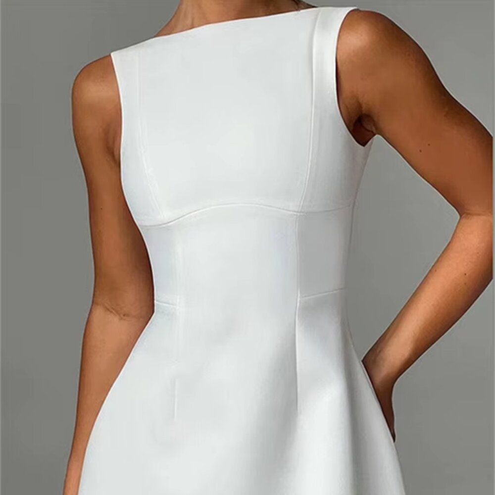 Elegant White Mini Dress with Boat Neck - Picture 2 of 6